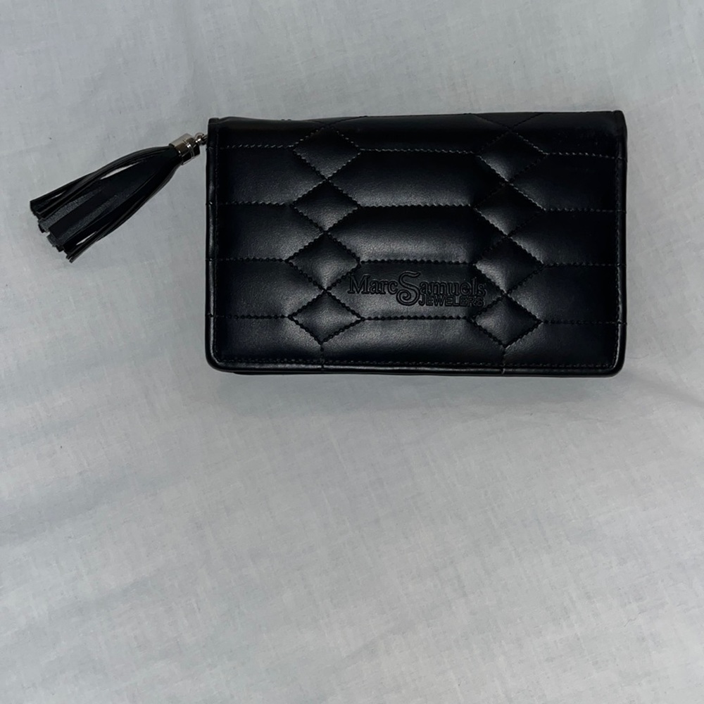 MARC SAMUELS JEWELERS Beautiful Jewelry Travel case